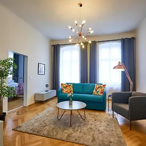  Apartment Fancy For 5 With Self-check-in At Spittelberg