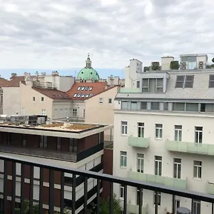 Apartamento Moderne Trifft Tradition Im Herzen Wiens, Viena